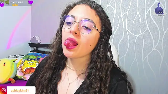 Snapshot of AshleyKim_ chatting on January 2026 12:58:02 AM AshleyKim online show from January 2026 12:58:02 AM