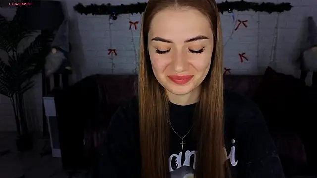 Adelyna Bird online show from December 2024 11:32:02 AM