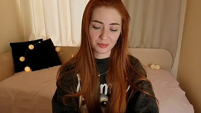 Adelyna Bird online show from December 2025 07:59:01 AM