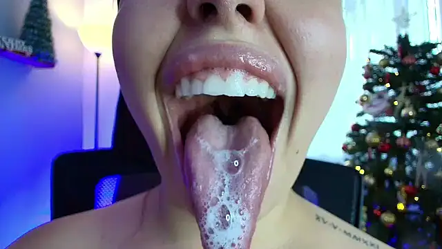 lisbet21x online show from December 2024 08:54:02 PM