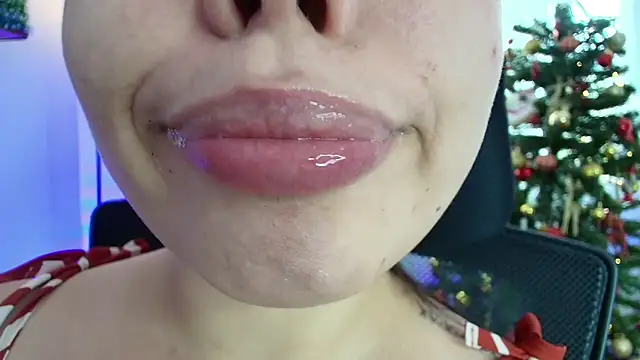 lisbet21x online show from December 2024 06:49:01 PM