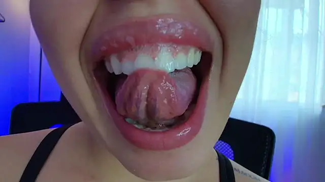 lisbet21x online show from January 2025 06:56:01 PM