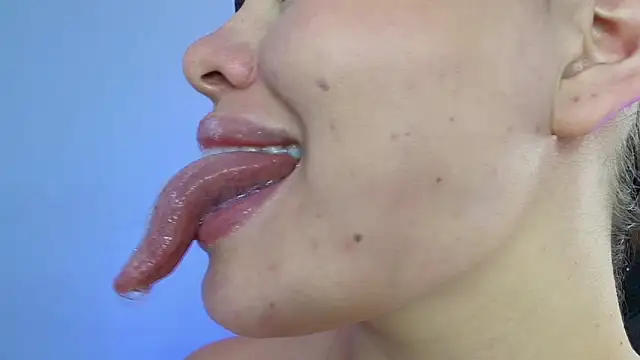 lisbet21x online show from January 2025 05:08:01 PM