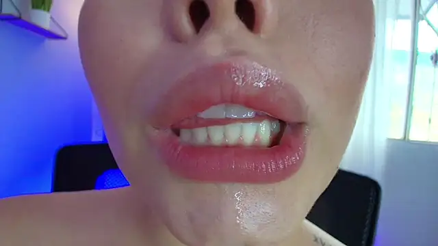 lisbet21x online show from February 2025 08:18:01 PM