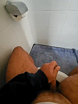 Dolceporco19 online show from October 2025 08:47:02 AM