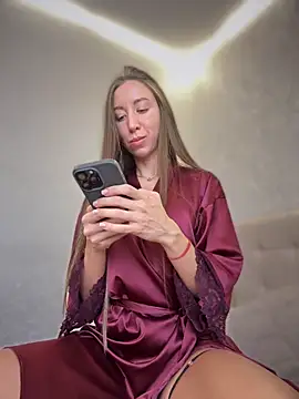 Snapshot of EvaCatt chatting on February 2026 03:47:01 AM EvaCatt online show from February 2026 03:47:01 AM