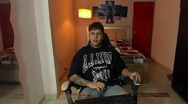 Jake simons online show from February 2025 06:58:01 PM