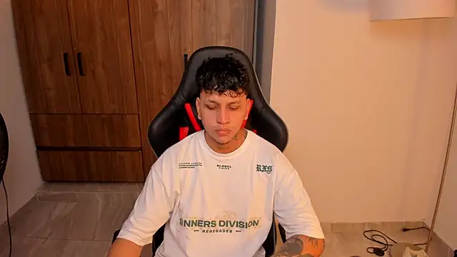 Jake simons online show from September 2025 01:41:02 AM