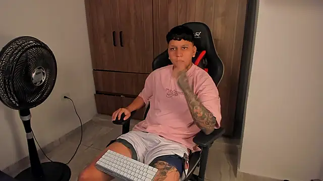 Jake simons online show from March 2026 10:00:02 PM