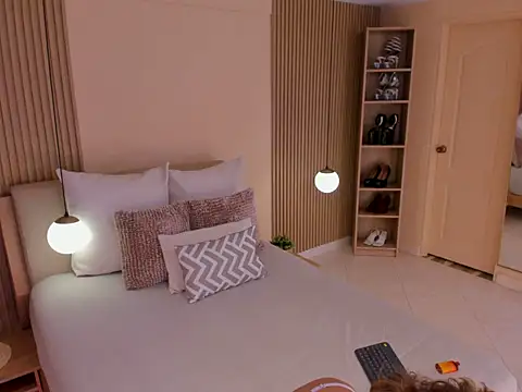 EricaCopola online show from October 2025 02:28:02 AM