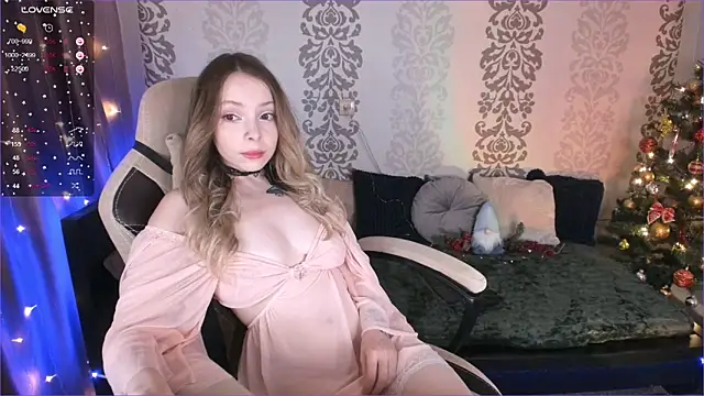 Snapshot of Gentle_Tiffany chatting on January 2025 01:39:01 PM Gentle Tiffany online show from January 2025 01:39:01 PM
