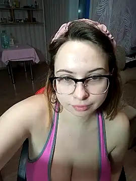 DienkaGreen online show from December 2024 02:25:02 AM