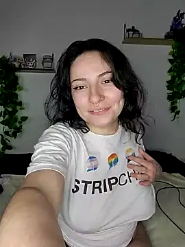 Snapshot of Moxxxie chatting on February 2025 06:29:02 AM Moxxxie online show from February 2025 06:29:02 AM