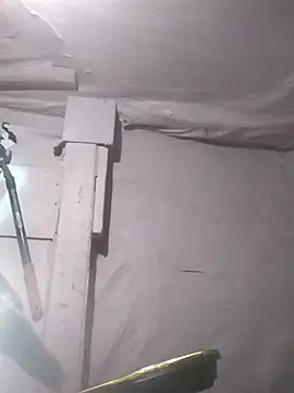 Wero4200 online show from October 2025 10:01:01 AM