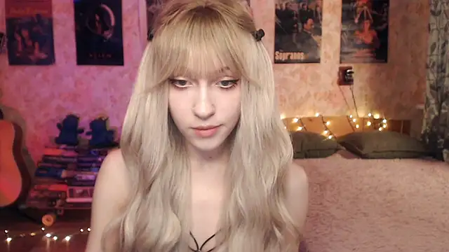 Friendly Ellie online show from January 2025 12:12:01 AM