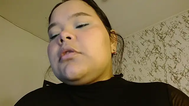 sexychubby    online show from October 2025 10:54:02 PM
