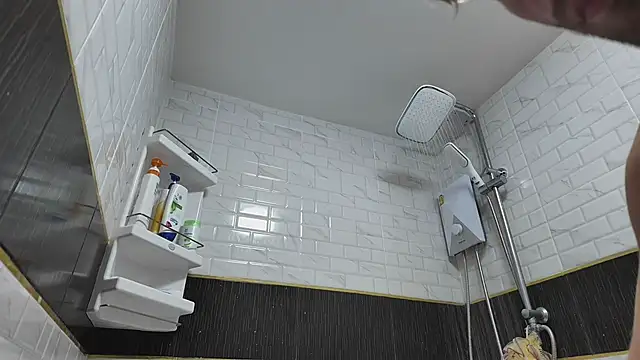 lukegunn online show from September 2025 10:53:01 PM