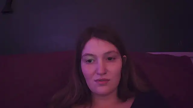 Snapshot of Angelk43 chatting on January 2026 06:59:02 AM Angelk43 online show from January 2026 06:59:02 AM