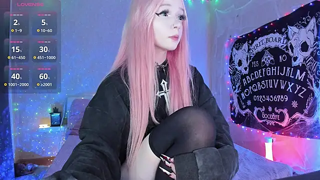 Snapshot of Misty_Shadow chatting on October 2025 09:55:02 PM Misty Shadow online show from October 2025 09:55:02 PM