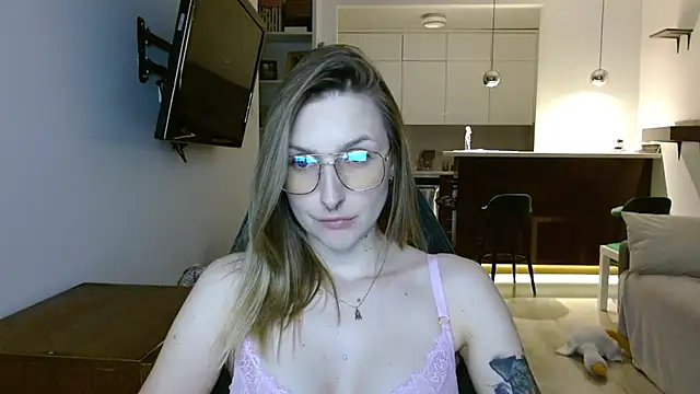 illusorycat online show from October 2025 08:06:02 PM