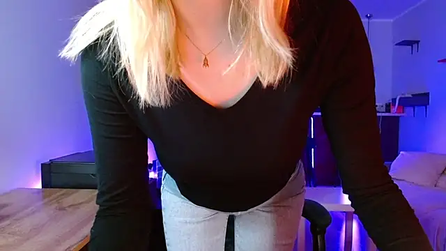 illusorycat online show from February 2026 03:27:02 PM