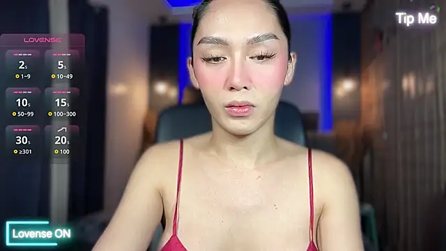 UrdreamTSgirl online show from November 2025 02:50:01 PM