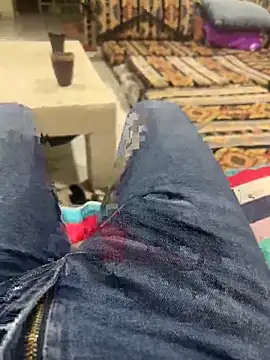 MAHKE12 online show from November 2025 02:49:01 PM