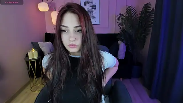 MilanaSugar online show from March 2025 05:33:01 PM