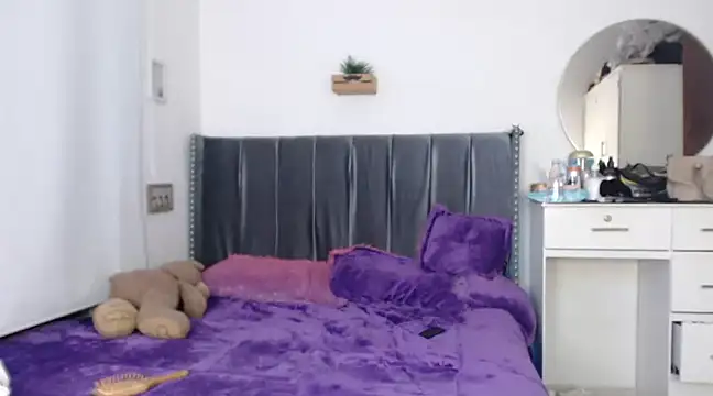 camila felin online show from December 2024 10:07:01 AM