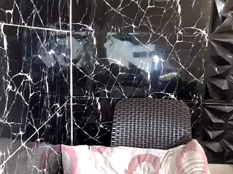 Snapshot of MissKeanna chatting on December 2024 07:02:02 PM MissKeanna online show from December 2024 07:02:02 PM