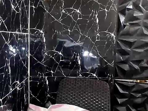 Snapshot of MissKeanna chatting on January 2025 04:13:01 AM MissKeanna online show from January 2025 04:13:01 AM