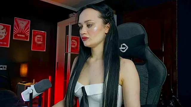 QueenAliss online show from January 2026 07:13:01 AM