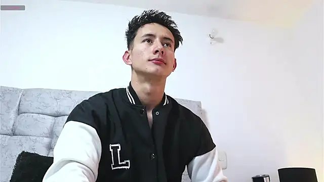  Alexxx online show from February 2025 10:55:02 PM