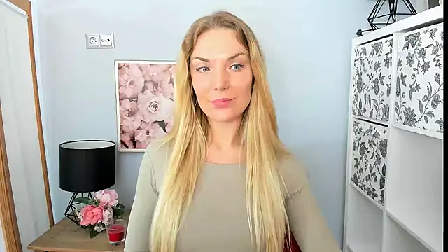 AulloraHoney online show from February 2025 09:33:01 AM