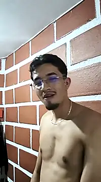 Snapshot of tiben11 chatting on January 2025 05:11:02 AM tiben11 online show from January 2025 05:11:02 AM