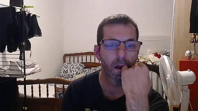 steph19x5 online show from September 2025 06:00:01 PM