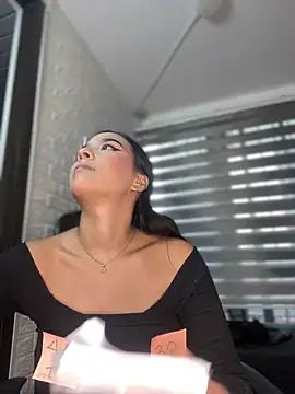 Little Amber6 online show from February 2025 10:03:02 PM