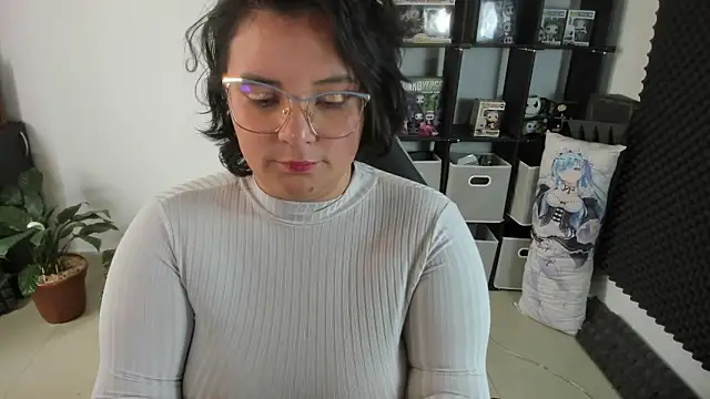 aika-dreams online show from January 2025 03:49:02 PM