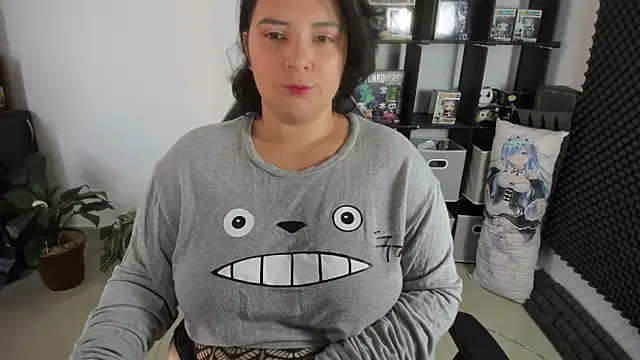 aika-dreams online show from January 2025 12:31:01 PM