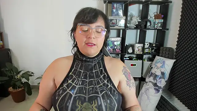 aika-dreams online show from January 2025 12:26:02 PM