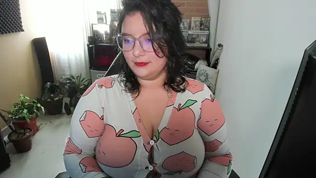 aika-dreams online show from September 2025 12:40:02 PM