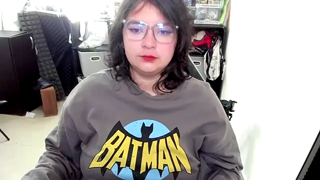 aika-dreams online show from November 2025 01:13:01 PM