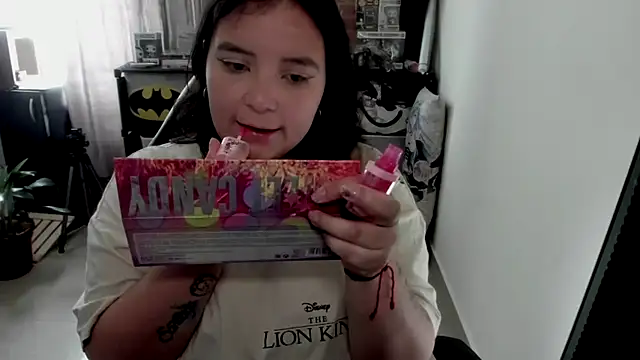 aika-dreams online show from April 2026 01:52:01 PM