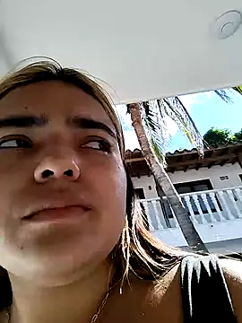 Snapshot of Mayssa_Cute chatting on December 2024 08:03:02 PM Mayssa Cute online show from December 2024 08:03:02 PM