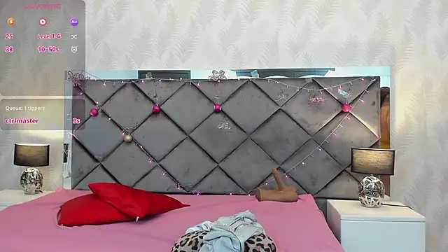 Snapshot of Mayssa_Cute chatting on December 2024 09:40:01 PM Mayssa Cute online show from December 2024 09:40:01 PM