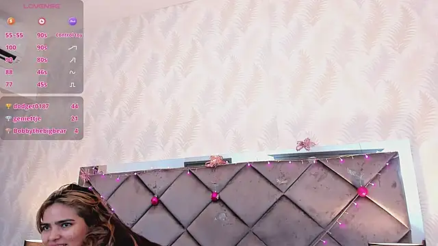 Snapshot of Mayssa_Cute chatting on December 2024 12:04:01 PM Mayssa Cute online show from December 2024 12:04:01 PM