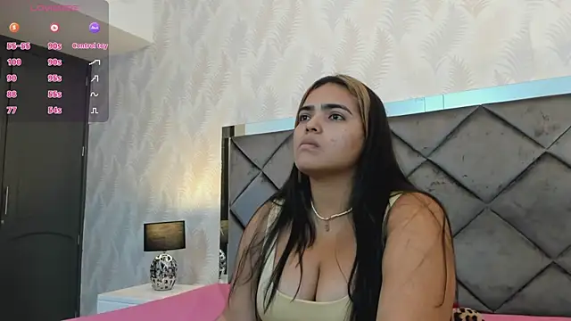 Snapshot of Mayssa_Cute chatting on January 2025 09:34:01 PM Mayssa Cute online show from January 2025 09:34:01 PM