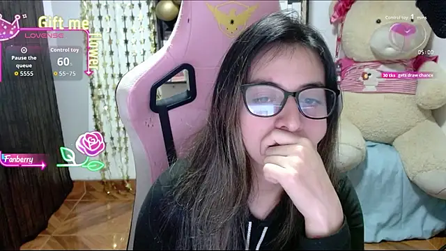 Maggie Fox3 online show from October 2025 01:35:01 AM