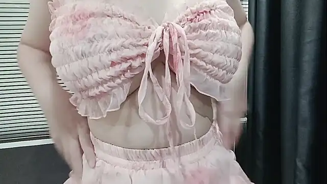 pelue online show from October 2025 01:27:02 AM