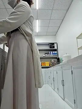 Snapshot of HinaLovely chatting on February 2026 03:21:02 AM HinaLovely online show from February 2026 03:21:02 AM